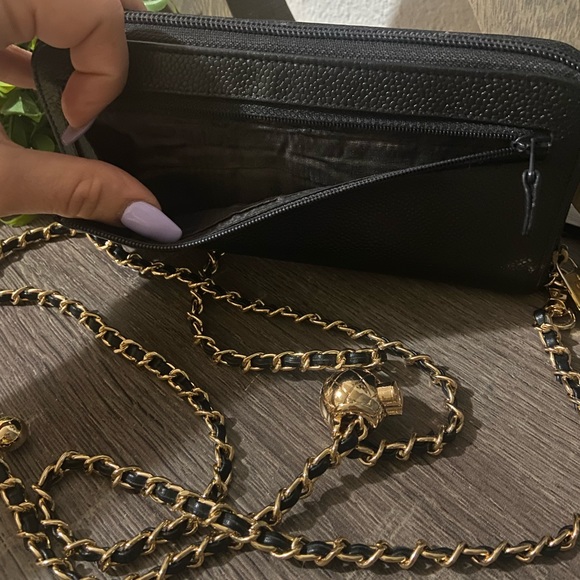 ⚜️💋Chanel Timeless WOC Pearl Crush Crossbody Chain Black / Gold Tone - Picture 6 of 15